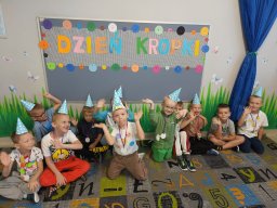 dzien_kropki